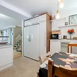 2 Bedroom By The River, Close To רובניימי