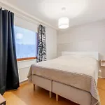 דירה 2 Bedroom By The River, Close To