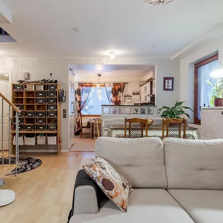 2 Bedroom By The River, Close To דירה *