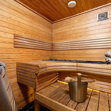 2 Bedroom By The River, Close To Lägenhet