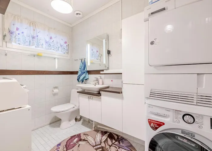 2 Bedroom By The River, Close To