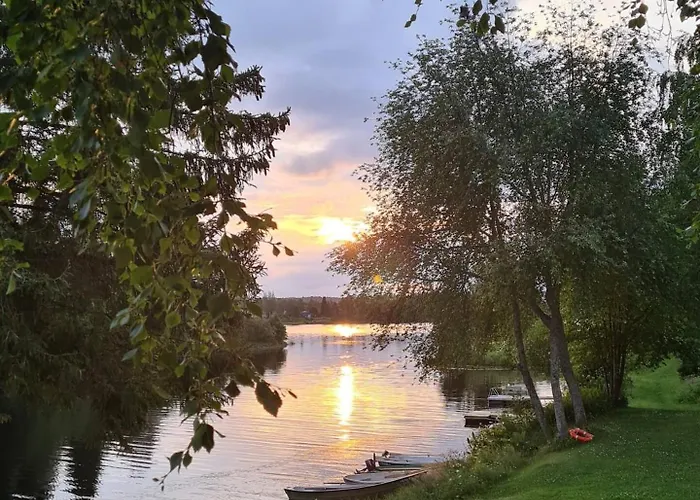 2 Bedroom By The River, Close To * 로바니에미